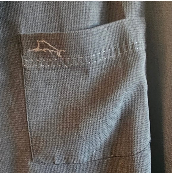 Black tommy Bahama Silk button down - Picture 2 of 7